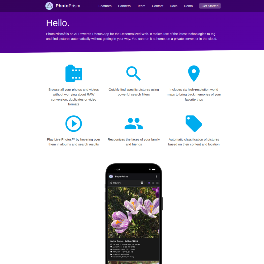 Screenshot of PhotoPrism website